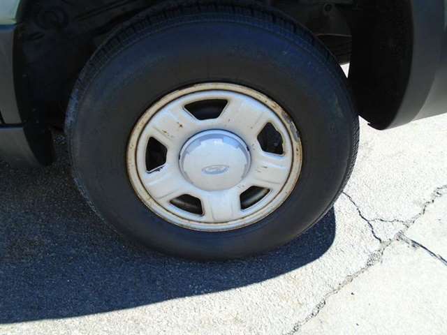 2006 Ford Escape XLS 4dr SUV w/Automatic